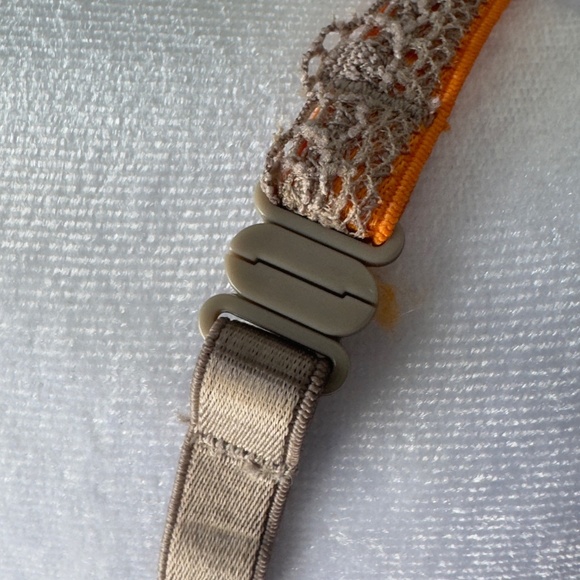 Victoria's Secret Bombshell Miraculous Plunge Bra 36B Orange With Nude Lace - Picture 7 of 10